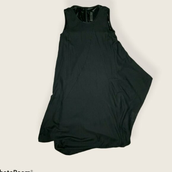 Asymmetric draped dress - Picture 6 of 8